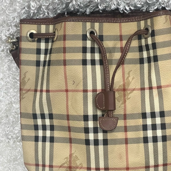Burberry Beige/Brown Haymarket Check Canvas and Leather Drawstring Bucket Bag - Picture 3 of 15